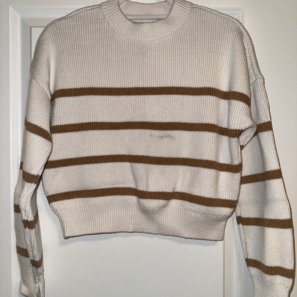 Abercrombie Women’s Striped Cream and Tan Sweater - Picture 2 of 7
